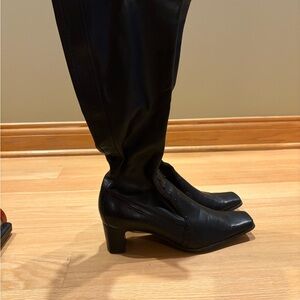 Elegant Black Women's Boots